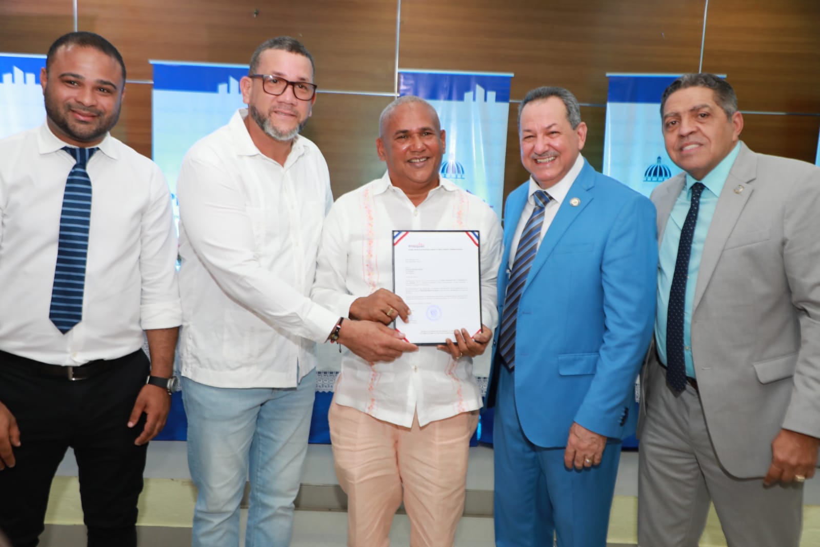 Promipyme entrega 24.6 millones en feria préstamos Villa Altagracia